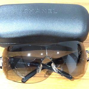 CHANEL Shield Circle Logo Sunglasses Style 4145